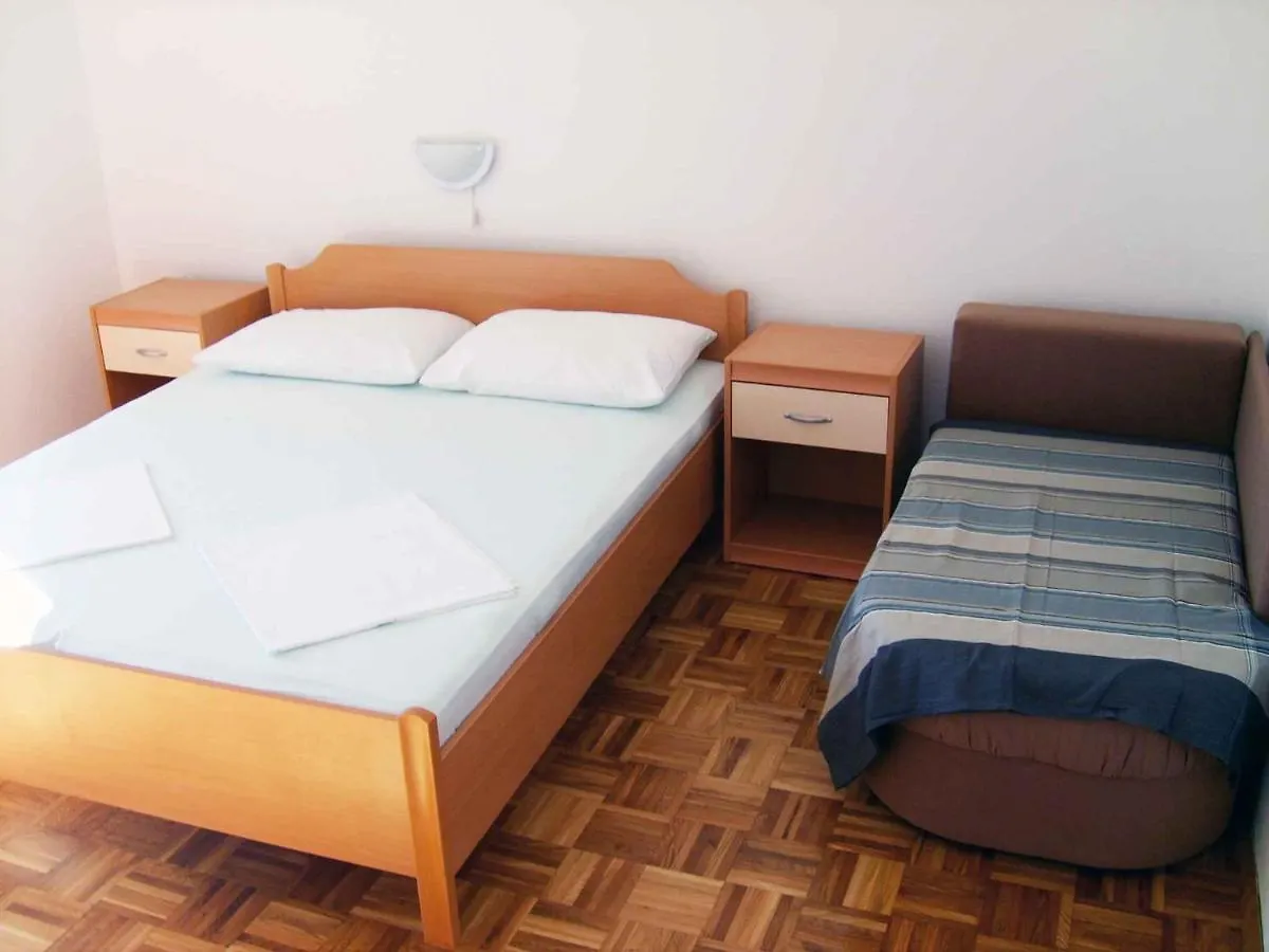 Apartment In Lopar/Insel Rab 17748 Lopar